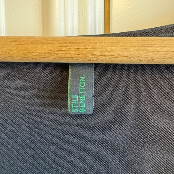 Benetton asymmetrical Silk sleeveless top - Picture 2 of 7